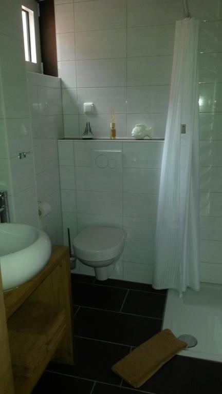 Gaestehaus Engelhard Pension Karbach  المظهر الخارجي الصورة