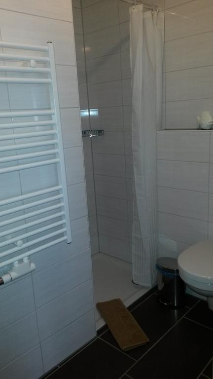 Gaestehaus Engelhard Pension Karbach  المظهر الخارجي الصورة