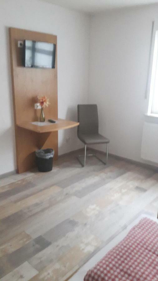 Gaestehaus Engelhard Pension Karbach  المظهر الخارجي الصورة