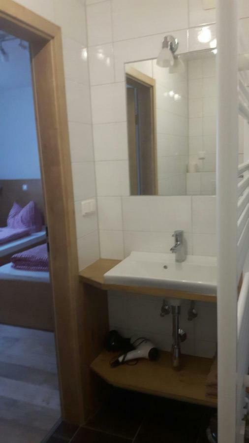 Gaestehaus Engelhard Pension Karbach  المظهر الخارجي الصورة
